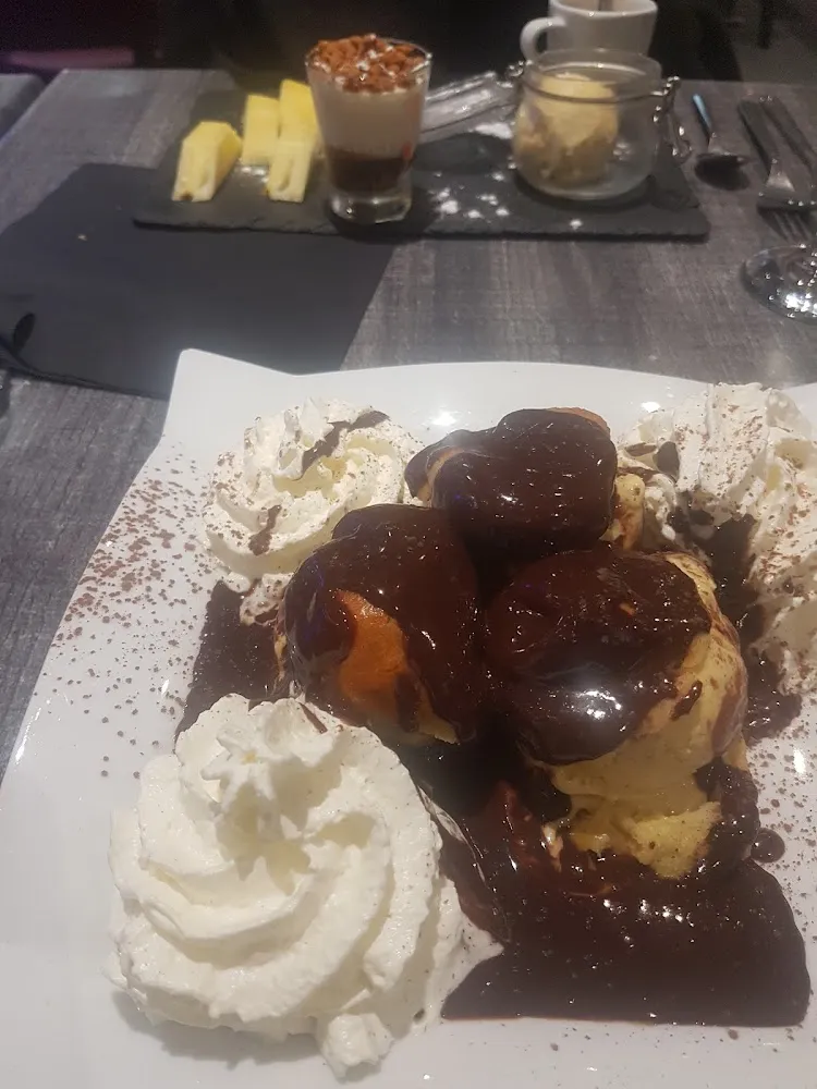 Profiteroles Maison